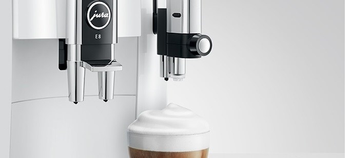 Jura E8 Piano White tryska